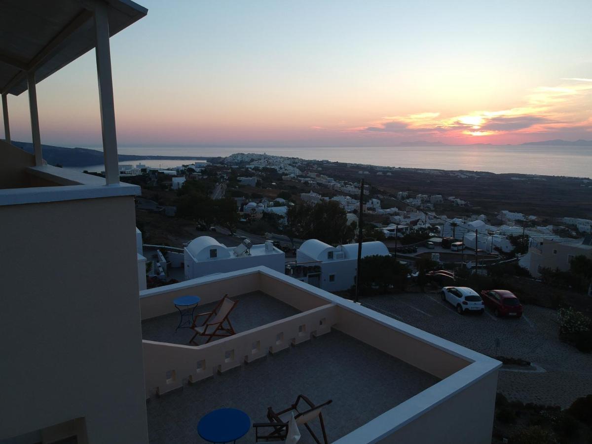 Panorama Oia Apartments Bagian luar foto