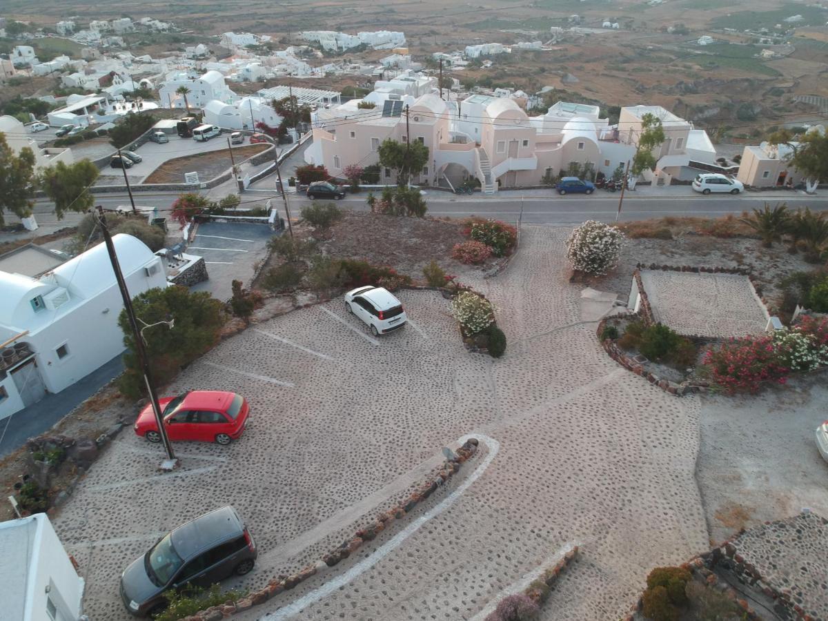 Panorama Oia Apartments Bagian luar foto