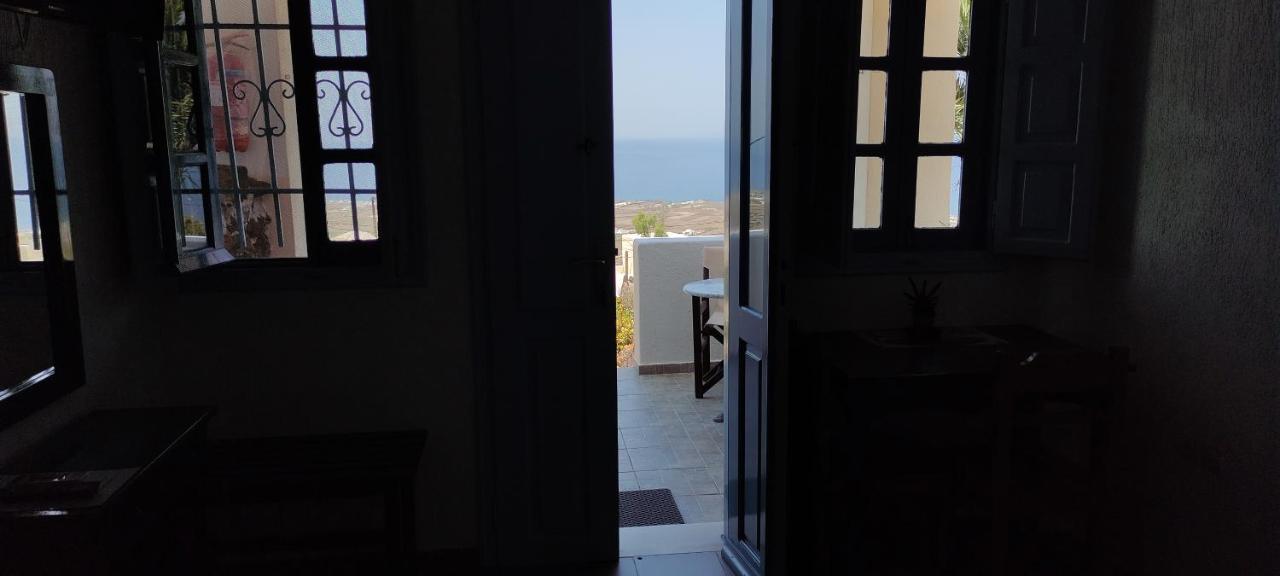 Panorama Oia Apartments Bagian luar foto