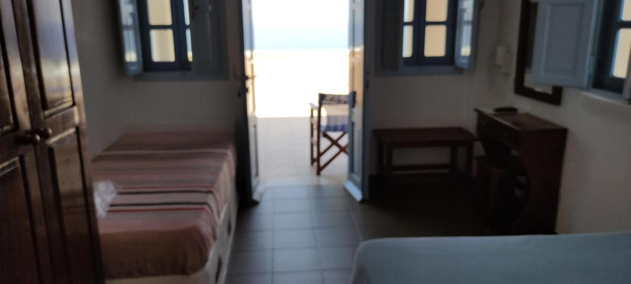 Panorama Oia Apartments Bagian luar foto