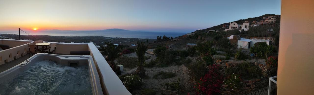 Panorama Oia Apartments Bagian luar foto